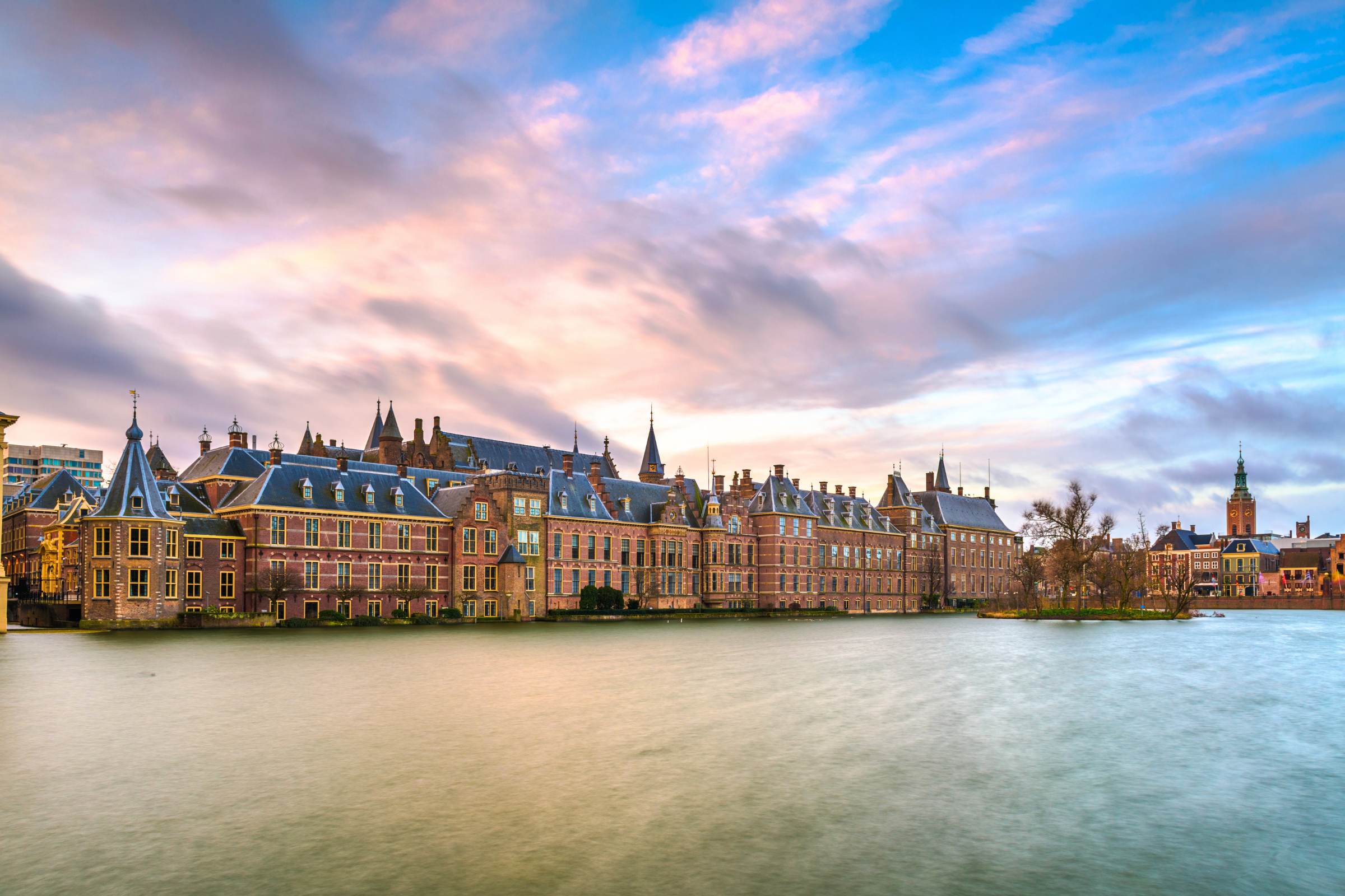75 the hague.webp